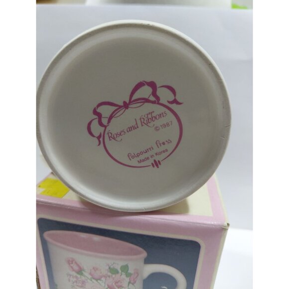 Vintage Roses & Ribbons Ceramic Mug 1987 By Potpourri Press 9 Oz Pink Floral Des - Picture 3 of 6